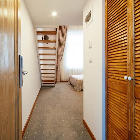 Buchenland Hotel Кымпулунг-Молдовенеск Экстерьер фото