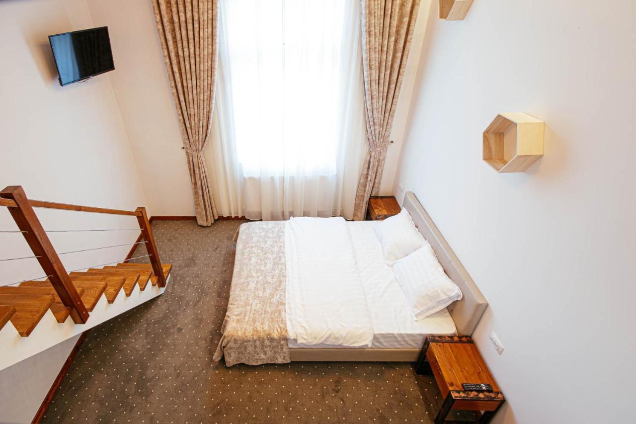 Buchenland Hotel Кымпулунг-Молдовенеск Экстерьер фото