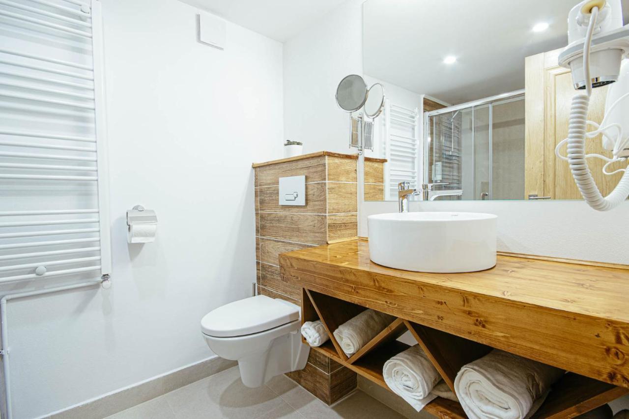 Buchenland Hotel Кымпулунг-Молдовенеск Экстерьер фото
